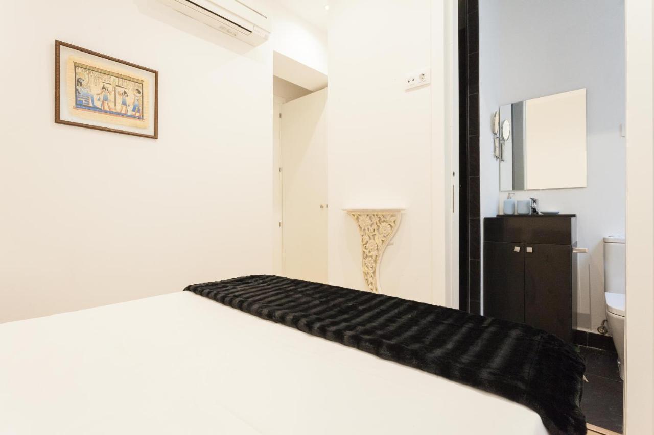 For You Rentals Puerta Del Sol Apartments Temporal Pre10B マドリード エクステリア 写真
