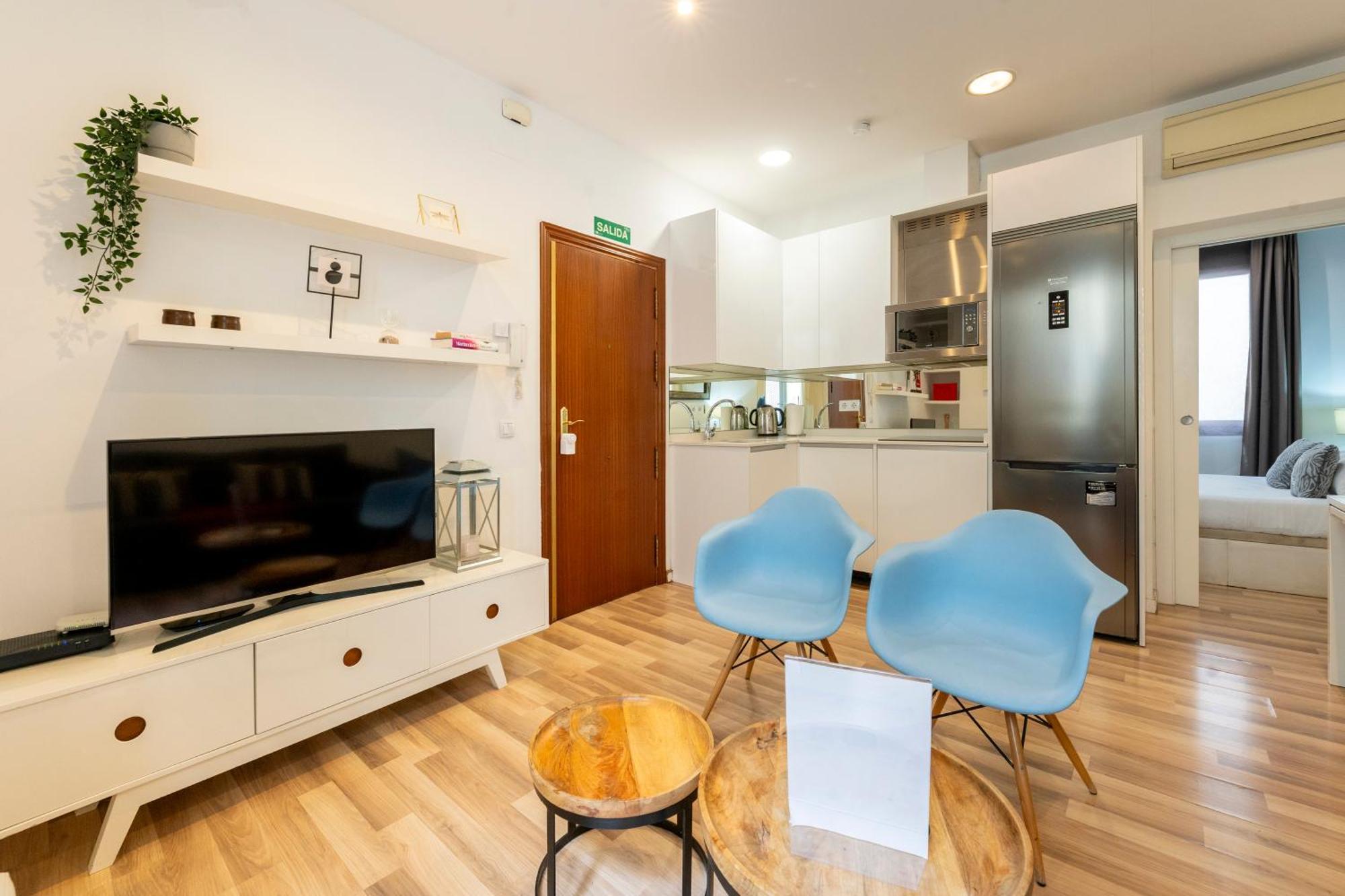 For You Rentals Puerta Del Sol Apartments Temporal Pre10B マドリード エクステリア 写真
