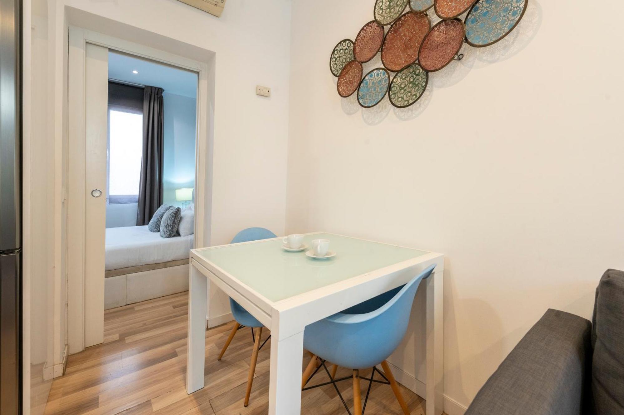 For You Rentals Puerta Del Sol Apartments Temporal Pre10B マドリード エクステリア 写真