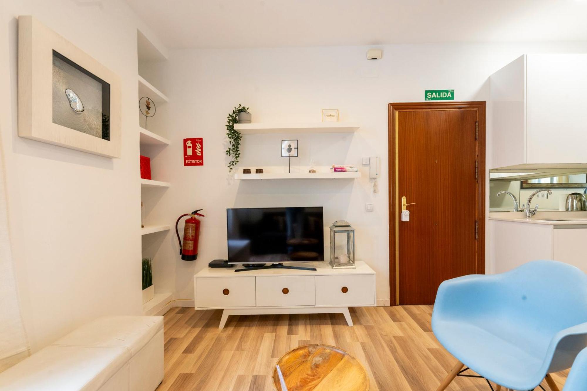 For You Rentals Puerta Del Sol Apartments Temporal Pre10B マドリード エクステリア 写真