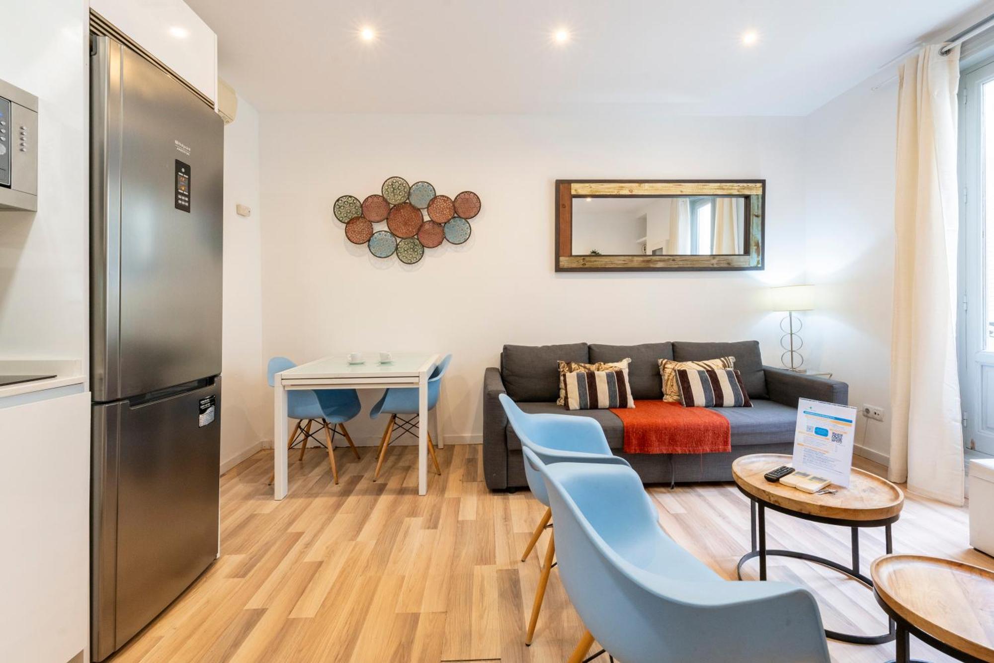 For You Rentals Puerta Del Sol Apartments Temporal Pre10B マドリード エクステリア 写真