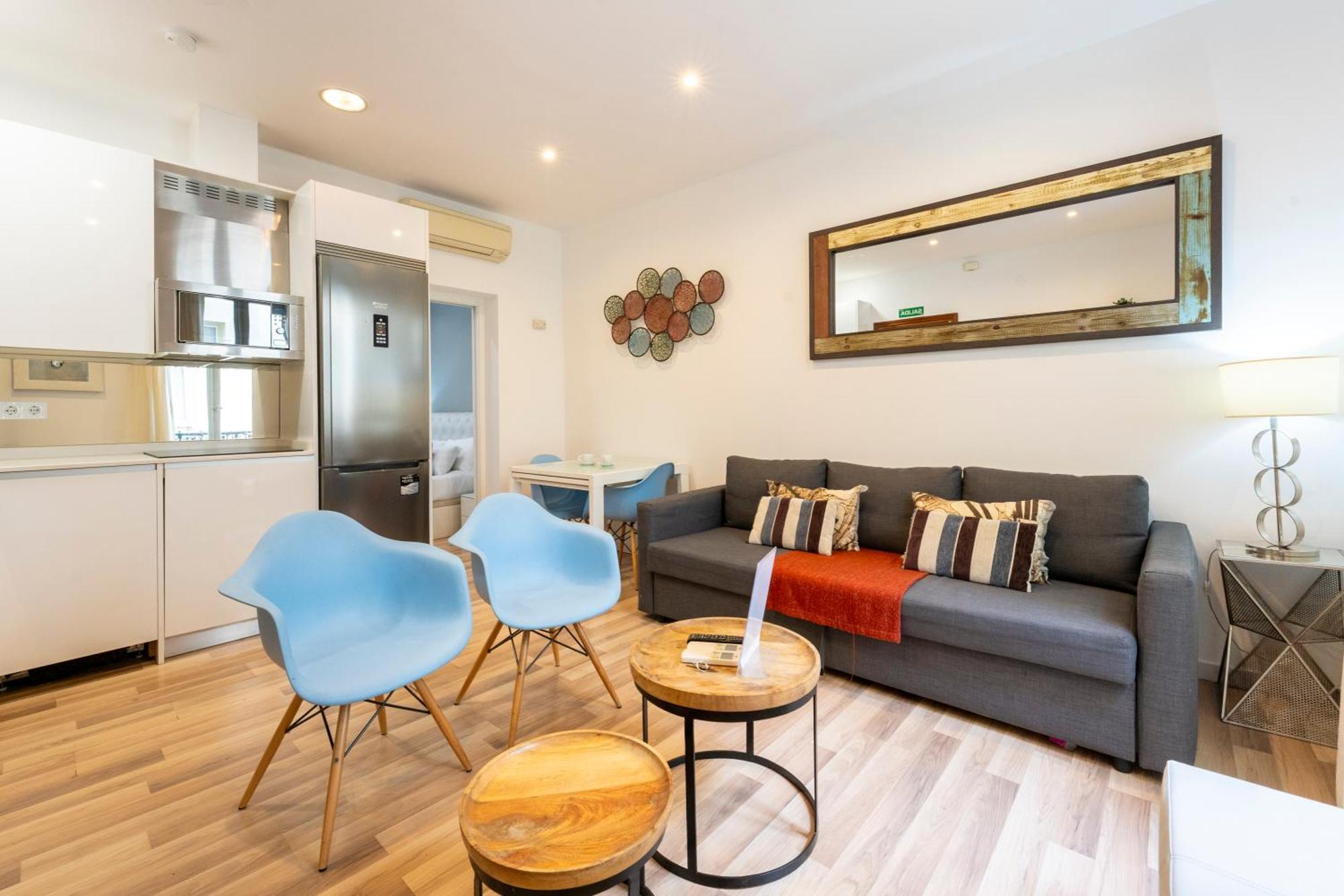For You Rentals Puerta Del Sol Apartments Temporal Pre10B マドリード エクステリア 写真